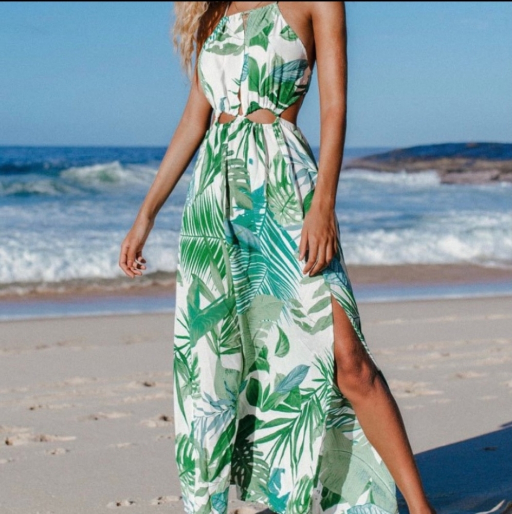 New with tags - Noa leafy cutout maxi dress